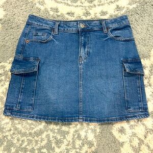 Old navy Womens cargo denim mini skirt mid rise size 6